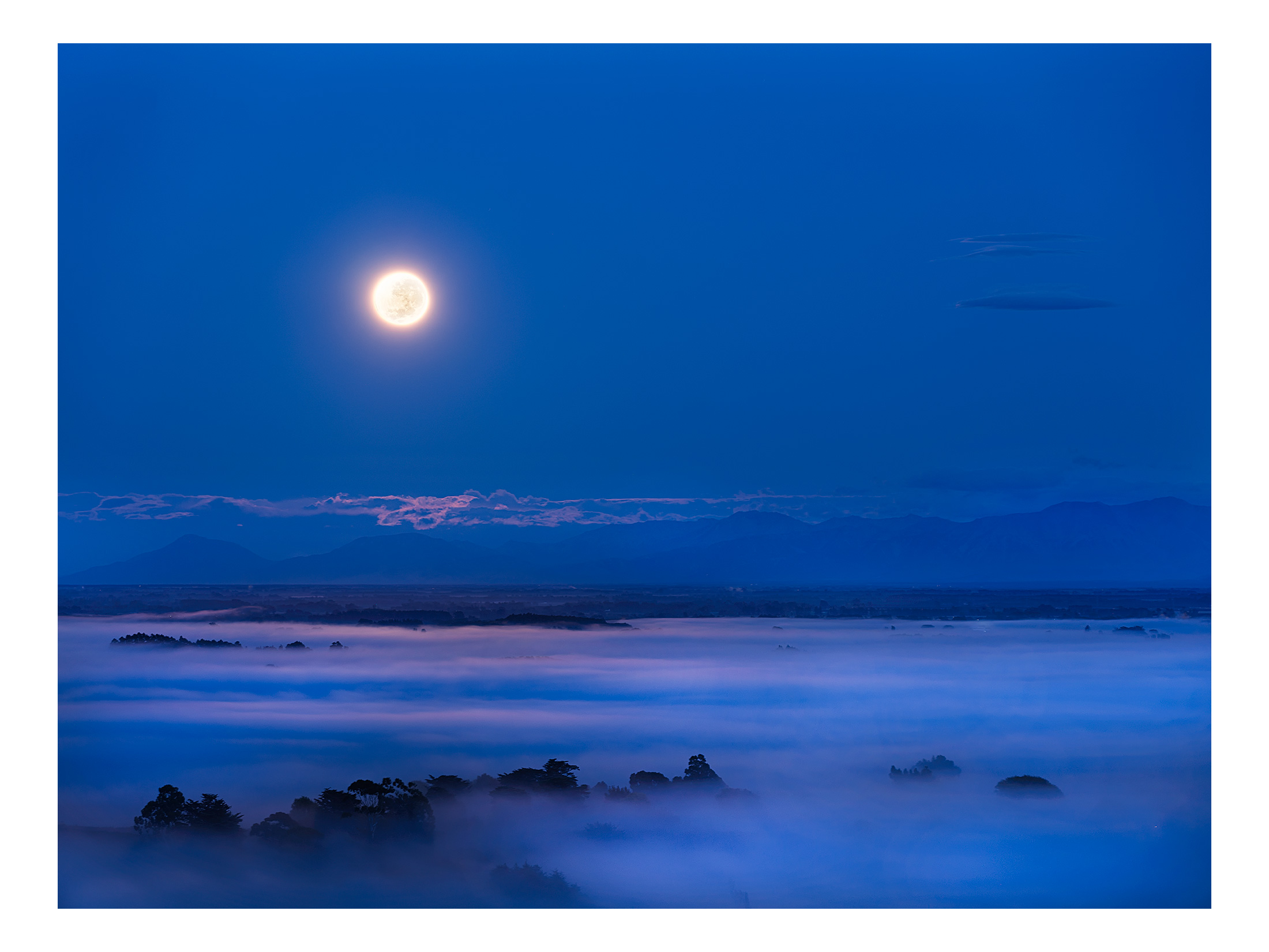 Moon over Tai Tapu